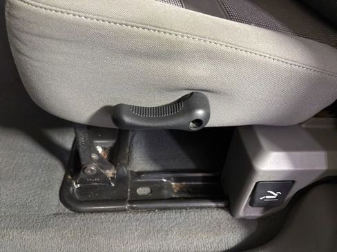 Used 2006 Dodge Ram 3500 Truck SLT w/ Light Group image 15