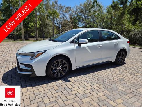 Certified 2025 Toyota Corolla SE w/ Convenience Package image 3