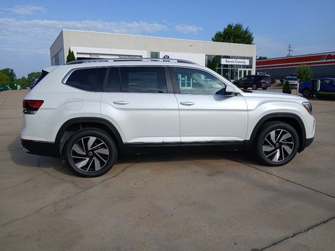 New 2026 Volkswagen Atlas SEL AWD/4WD image 9