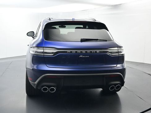 Certified 2025 Porsche Macan AWD/4WD image 13