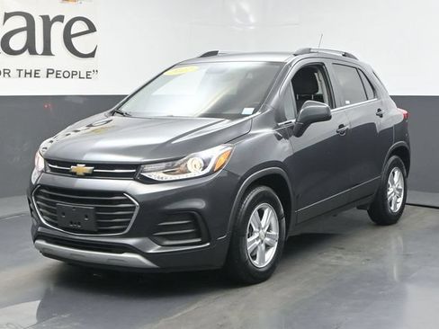 Used 2017 Chevrolet Trax LT FWD image 34