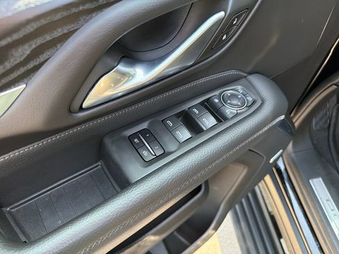 Used 2022 GMC Yukon Denali AWD/4WD image 19