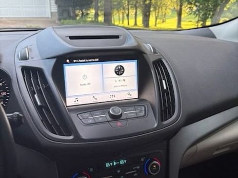 Used 2018 Ford Escape SEL FWD image 3