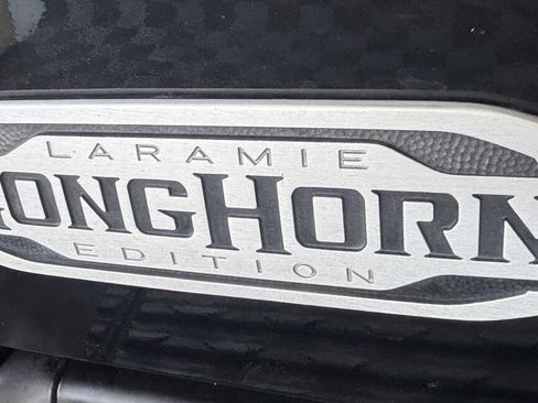 Used 2019 RAM 3500 Limited w/ Max Tow Package AWD/4WD image 9