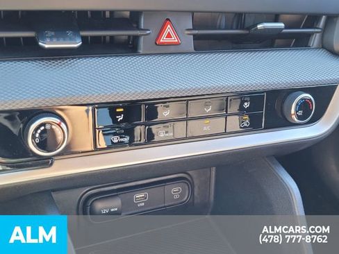 Used 2024 Kia Sportage LX image 22