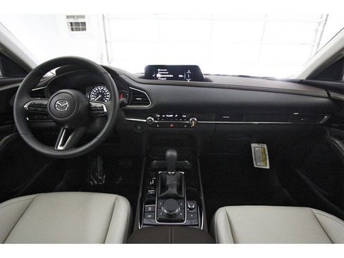 Certified 2025 MAZDA CX-30 AWD 2.5 S w/ Premium Package image 9