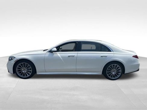 Used 2023 Mercedes-Benz S 580 4MATIC Sedan image 3