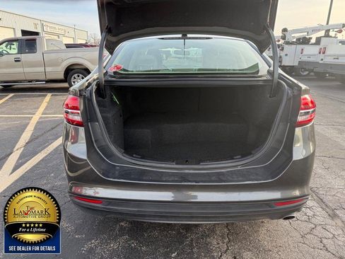 Used 2018 Ford Fusion SE w/ Equipment Group 602A image 19