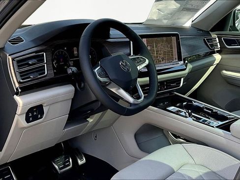 New 2026 Volkswagen Atlas SEL Premium R-Line image 17