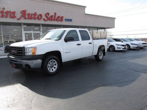 Used 2013 GMC Sierra 1500 W/T RWD image 3