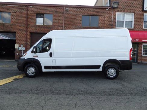 Used 2021 RAM ProMaster 2500 image 4