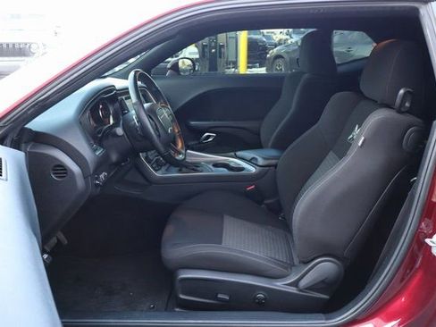 Used 2022 Dodge Challenger R/T Scat Pack w/ Driver Convenience Group RWD image 10