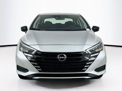 Used 2025 Nissan Versa S w/ S Plus Package FWD image 2