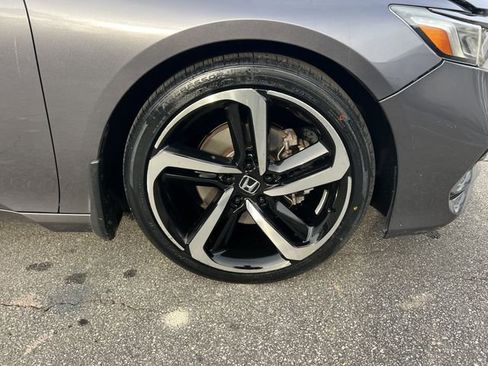 Used 2018 Honda Accord Sport image 35