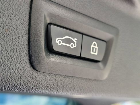 Used 2022 BMW X5 M50i w/ Executive Package image 12