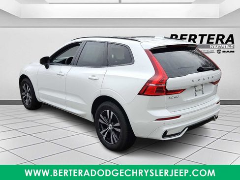 Used 2025 Volvo XC60 B5 Core image 4