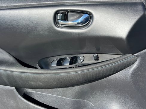 Used 2023 Nissan Leaf SV Plus image 12