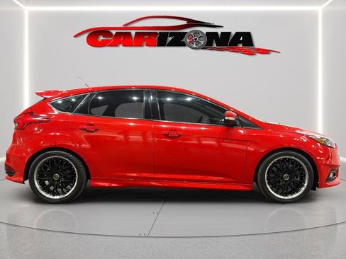 Used 2016 Ford Focus ST image 10