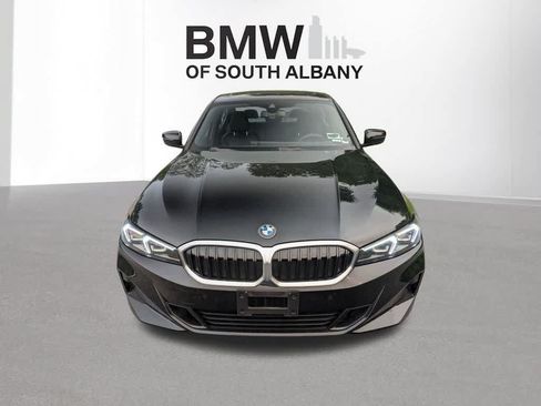 Used 2025 BMW 330i xDrive Sedan w/ Premium Package AWD/4WD image 11