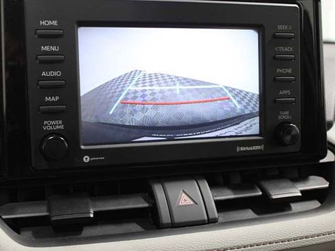 Certified 2021 Toyota RAV4 XLE w/ Convenience Package AWD/4WD image 14