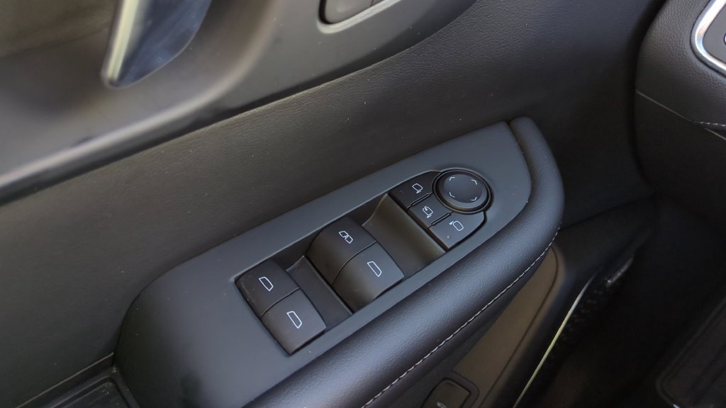 Used 2025 Buick Enclave Preferred FWD image 19