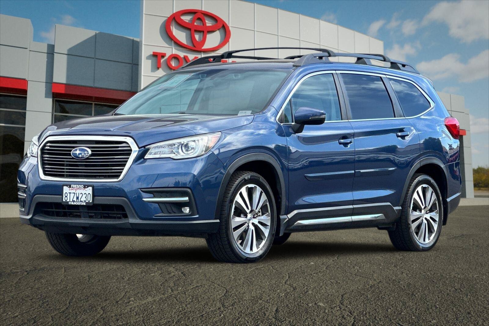 Used 2021 Subaru Ascent Limited w/ Technology Package AWD/4WD image 7