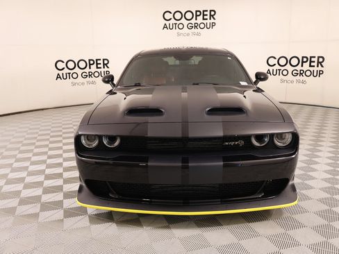 Used 2021 Dodge Challenger SRT Hellcat Redeye RWD image 9