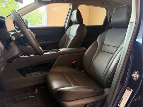 Used 2026 Nissan Rogue SL FWD image 29