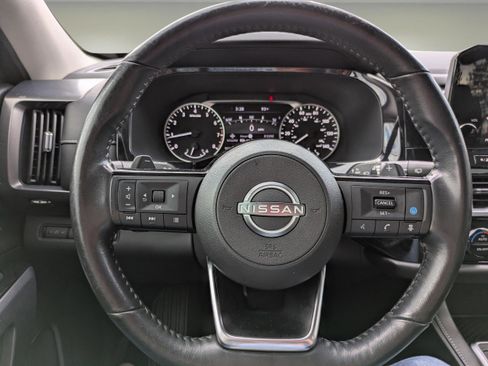Used 2022 Nissan Pathfinder SL FWD image 19