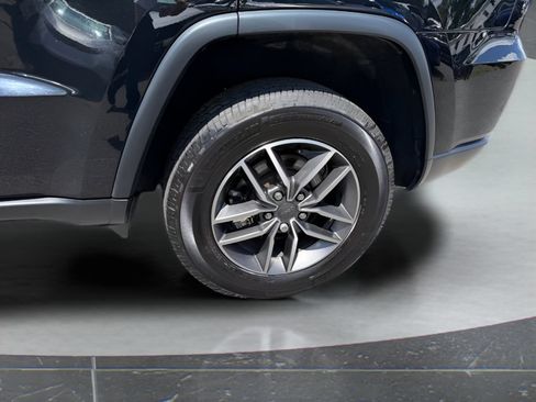 Used 2022 Jeep Grand Cherokee Limited AWD/4WD image 11
