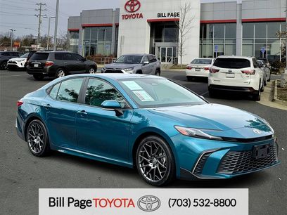 Used 2025 Toyota Camry SE w/ Convenience Package