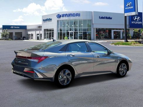New 2026 Hyundai Elantra SEL Sport Premium image 8