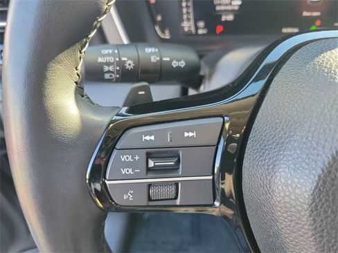 Certified 2023 Honda Pilot Elite image 26