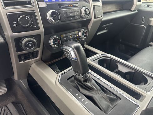 Used 2019 Ford F150 Lariat w/ Equipment Group 502A Luxury image 15