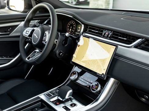 New 2024 Jaguar XF R-Dynamic SE AWD/4WD image 31