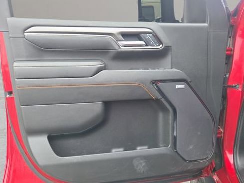 Used 2025 GMC Sierra 2500 AT4 w/ Technology Package image 34