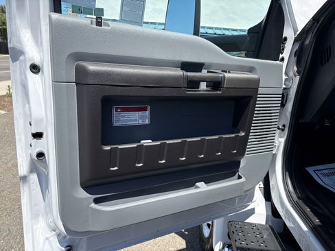 Used 2023 Ford F650 2WD Regular Cab Super Duty image 10