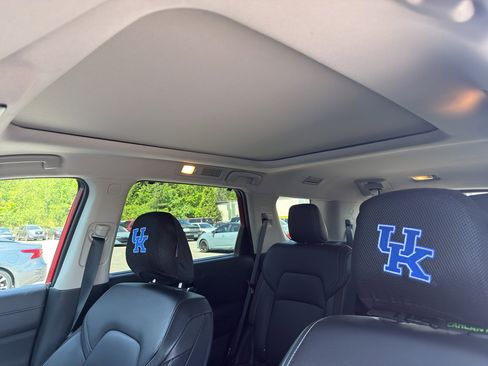 Certified 2024 Nissan Pathfinder SL w/ SL Premium Package FWD image 11