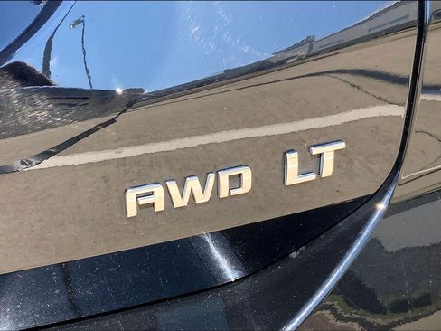Used 2024 Chevrolet Equinox LT AWD/4WD image 10