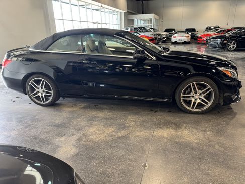 Used 2016 Mercedes-Benz E 400 Cabriolet image 2