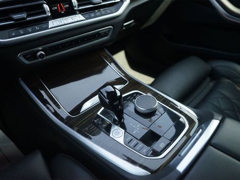 Used 2023 BMW X5 xDrive40i AWD/4WD image 28