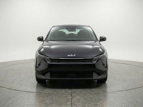 Used 2025 Kia K4 FWD image 2