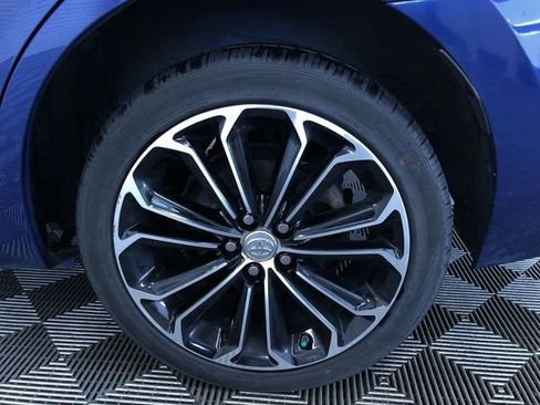 Used 2015 Toyota Corolla S FWD image 9