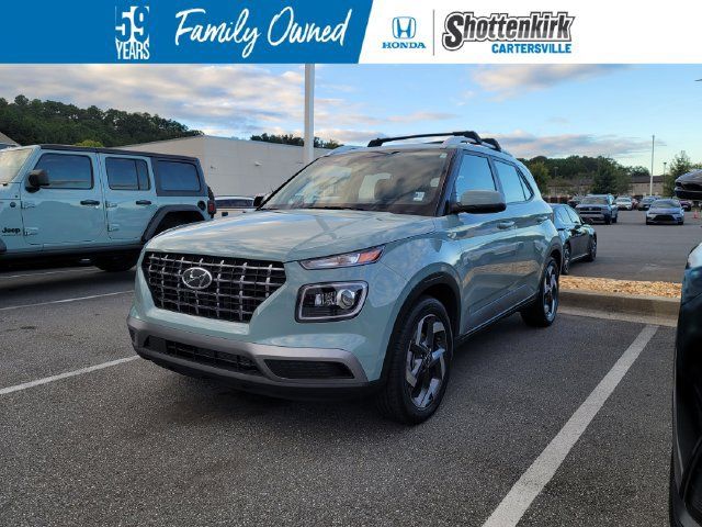 Used 2025 Hyundai Venue Limited FWD image 1