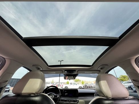 Used 2021 Kia K5 EX w/ EX Premium Package image 22