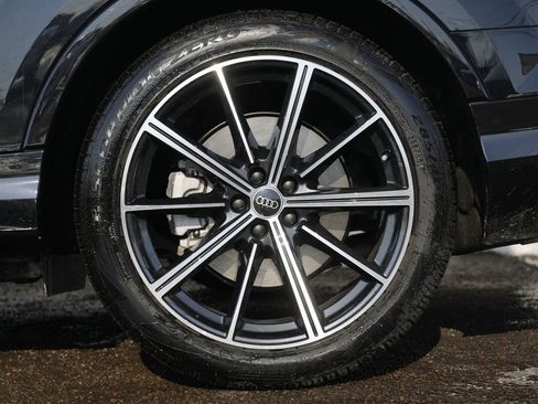 Used 2021 Audi Q7 3.0T Prestige image 14