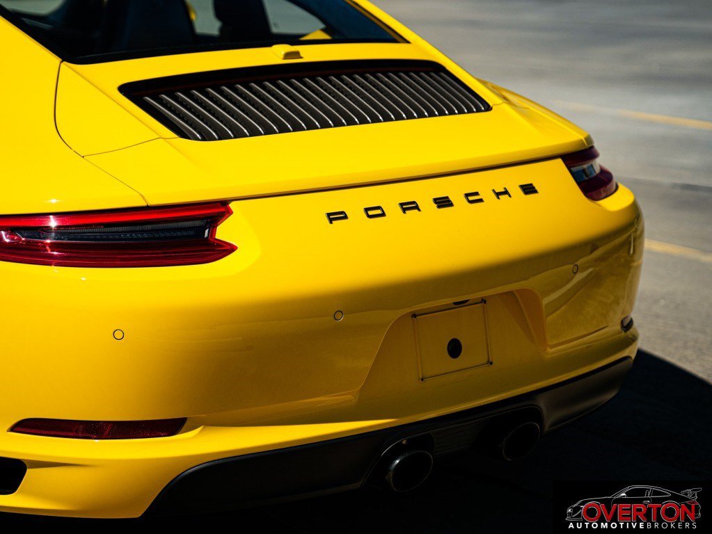 Used 2019 Porsche 911 Carrera T RWD image 12