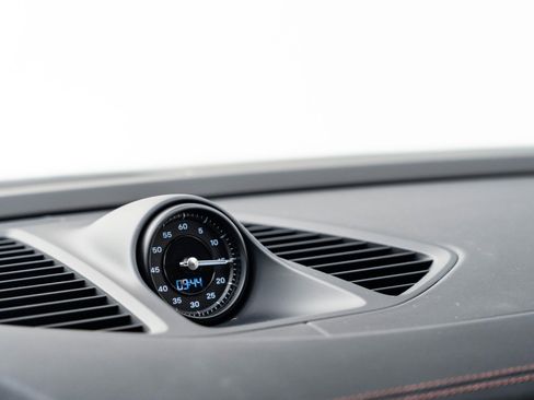 New 2025 Porsche Macan 4S Electric image 28