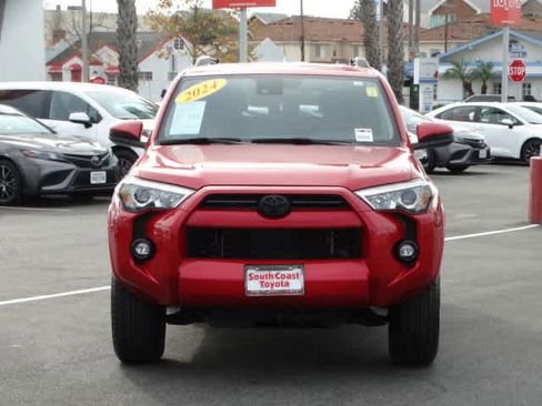 Certified 2024 Toyota 4Runner SR5 image 3