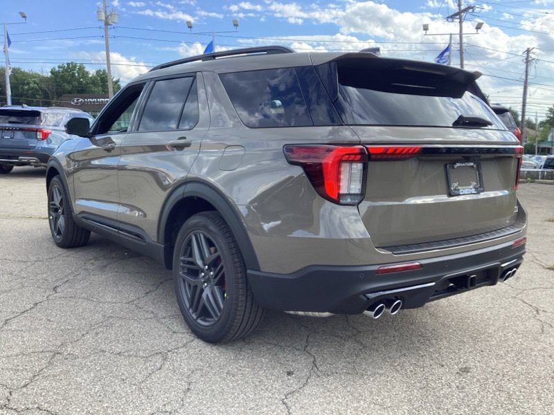 New 2027 Ford Explorer ST w/ Sun And Sound Package AWD/4WD image 6